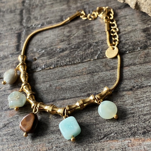 NEW Gold & Polished Stone Beaded Bracelet - Picture 4 of 7